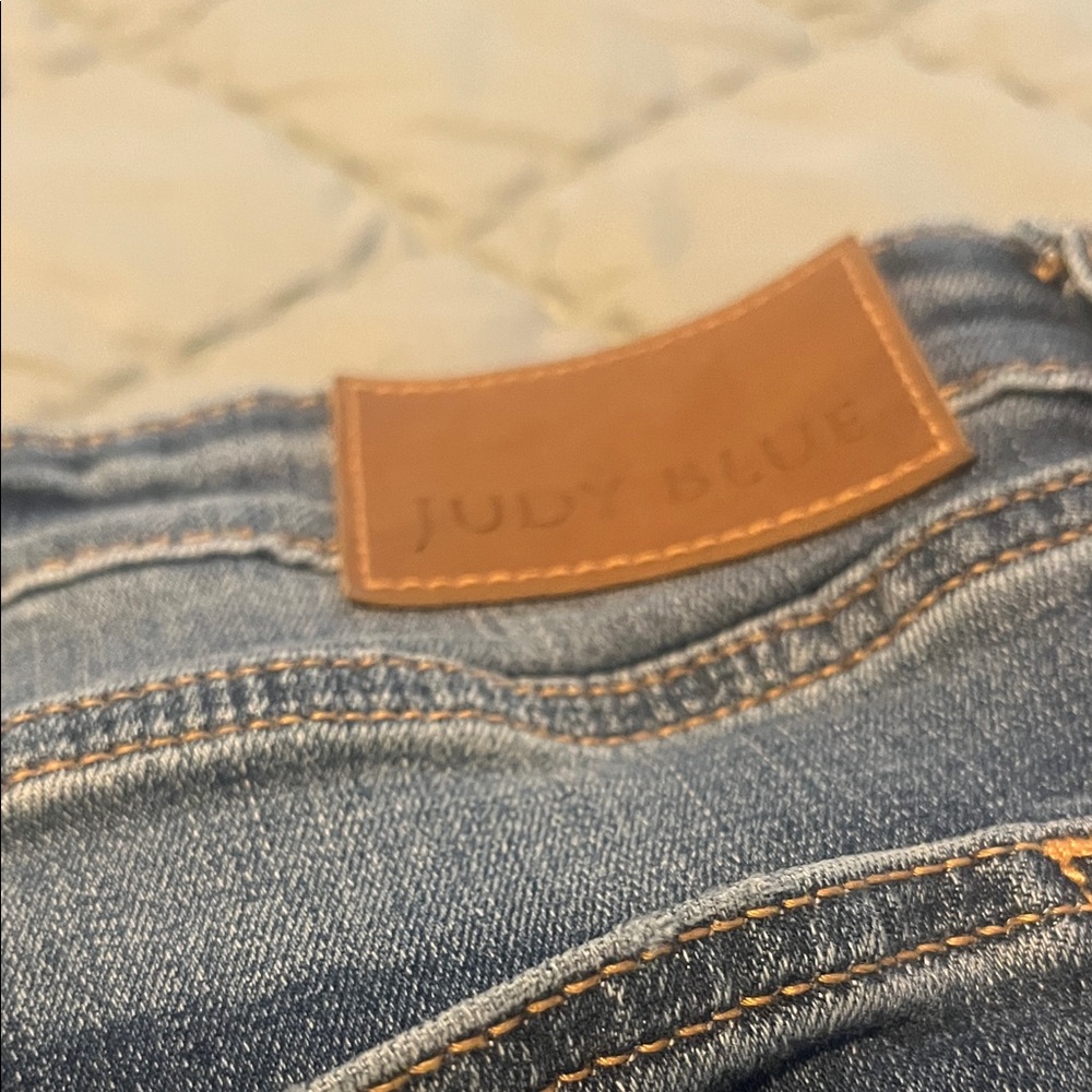 Judy Blue Women's Blue Jeans - Picture 6 of 7